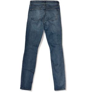 Gap True Denim Skinny Ladies Jeans Size 26R EUC